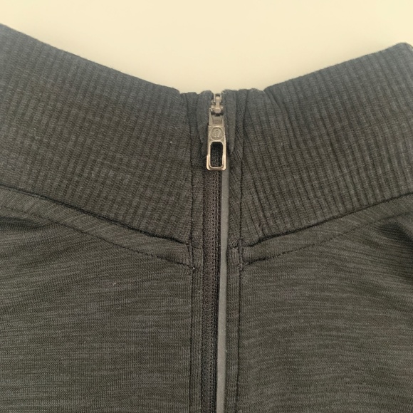 Men's Lululemon lightweight running pullover - Picture 3 of 4